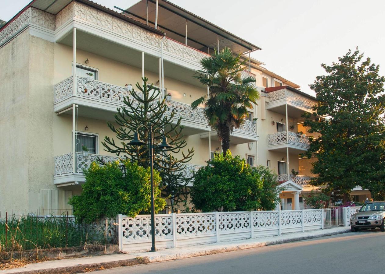 Ronzi Apartments Καμένα Βούρλα Εξωτερικό φωτογραφία