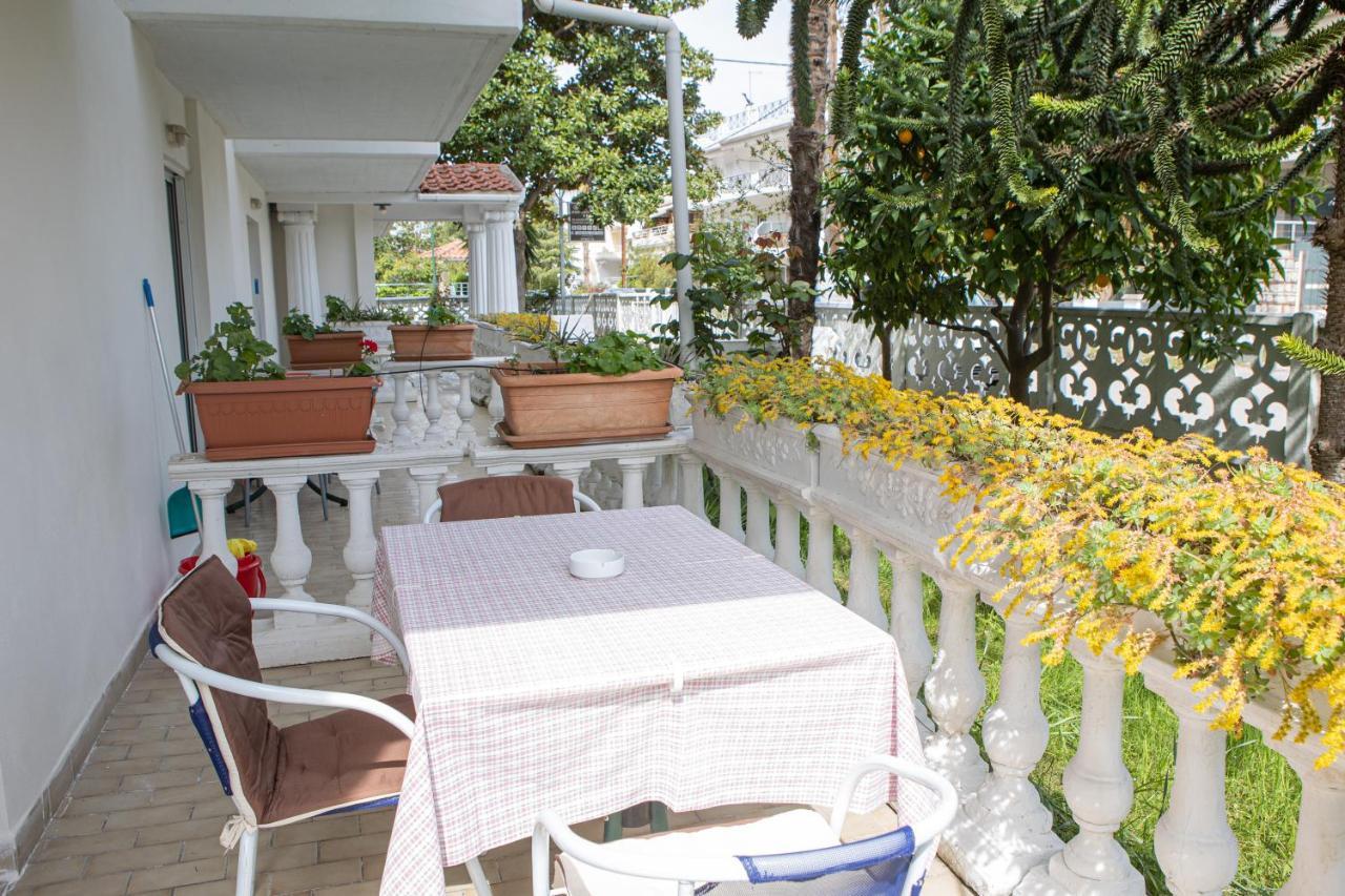 Ronzi Apartments Καμένα Βούρλα Εξωτερικό φωτογραφία