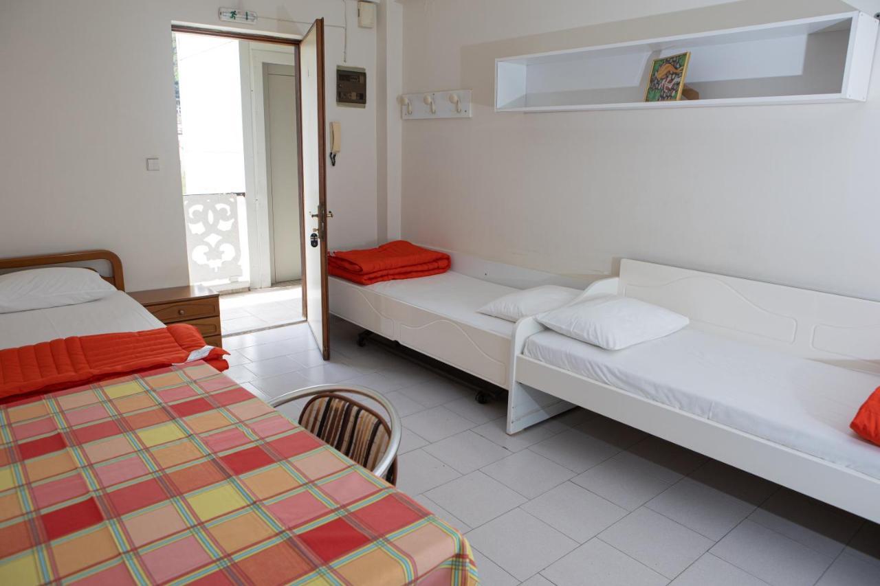 Ronzi Apartments Καμένα Βούρλα Εξωτερικό φωτογραφία